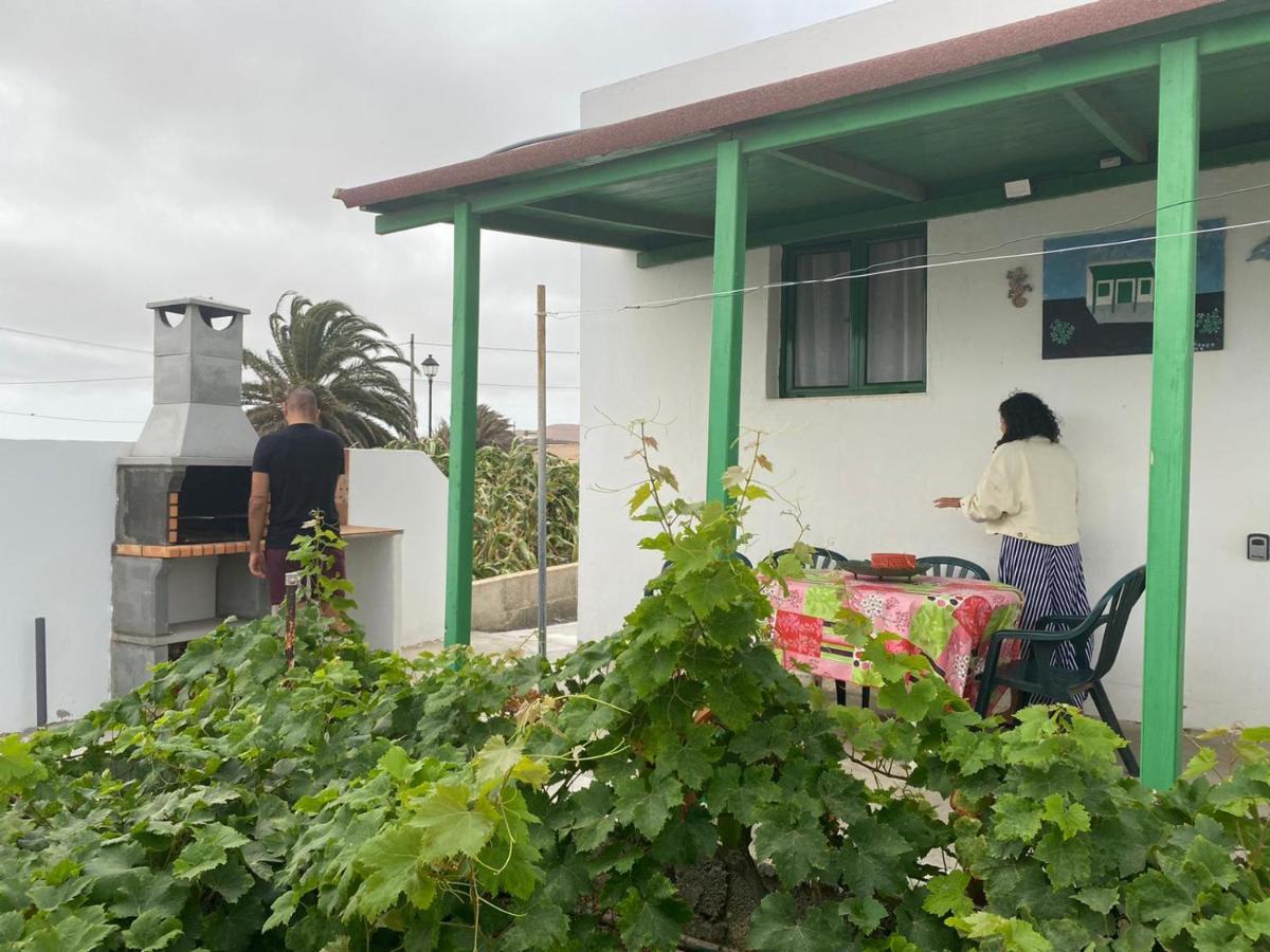Апартаменты Casa Antonia Reyes, A La Sombra De Famara Муньике Экстерьер фото
