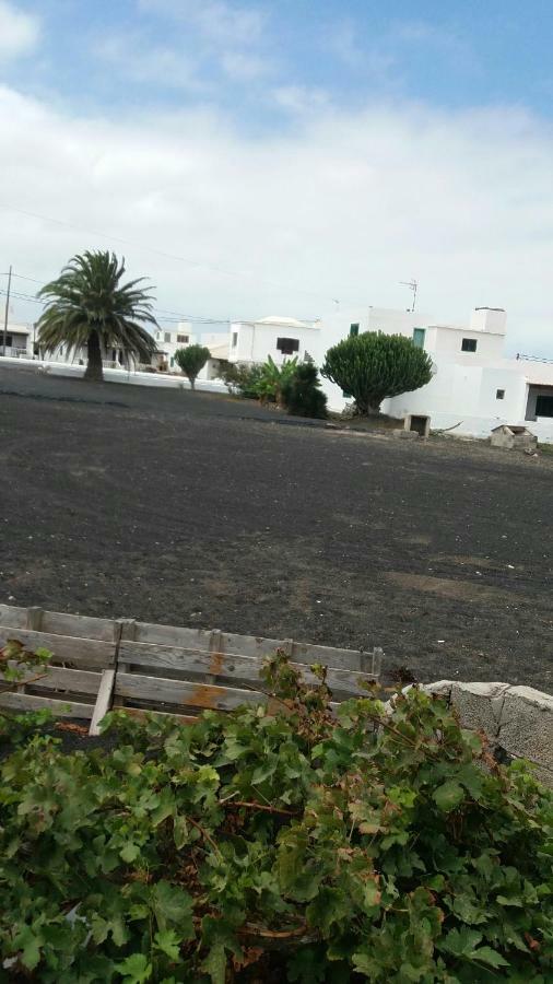 Апартаменты Casa Antonia Reyes, A La Sombra De Famara Муньике Экстерьер фото